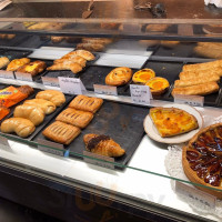 Bäckerei Von Allmen food