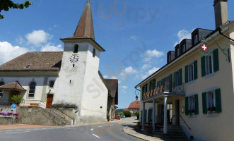 Auberge De La Croix Federale Strauss inside