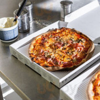 Dieci Pizza Kurier Basel food