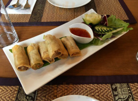 Benjarong Thai Cuisine food