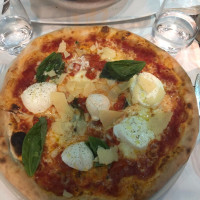 Pizzeria La Rive food