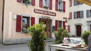 Taverne Du Chateau inside