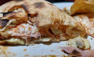 Pizzeria La Roma food
