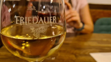 Weingut Friedauer food