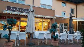 Eiscafé Il Gelatino outside