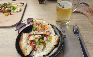 Le Feu Der Flammkuchen In Göttingen food