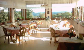 Gaststätte 'zur Schönen Aussicht ' Ferienwohnungen 'am Dorfplatz ' inside