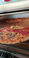 Pizza Remo food