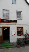 Mirza Grill Pizza-kebap-haus outside