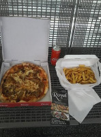 Royal Pizza Kebap food