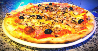 Imbiss Pizzeria Minimarkt Sapori D'italia Da Maria food