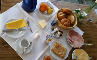 Zum Rohrbrunnen Fremdenzimmer food