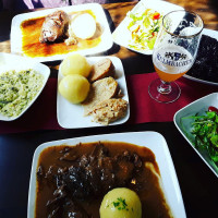 Stegner's Landbiergarten food