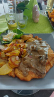 Cafe Und Bistro Zum Elmsee food