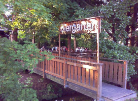 Nick`s Biergarten outside