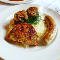 Weinhaus Henninger food