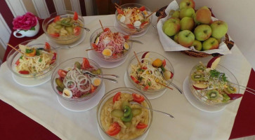 Gesellschaft Unbeschwert Genießen Mbh food