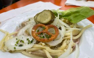 Gast Und Tafernwirtschaft Norbert Pfündl food