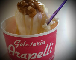 Eis Cafe Arapelli outside