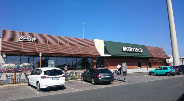 Mcdonald's outside