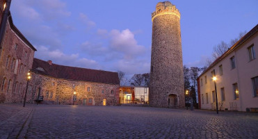 Zum Bergfried Gaststätte U. Pension outside