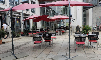 Rathaus-Cafe outside