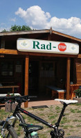 Rad-stop outside