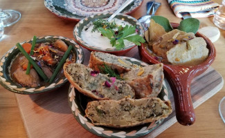 Weinbar Rhyton food