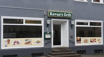 Kuvans Grill outside