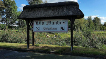 Landgasthaus Lütt Mandus outside