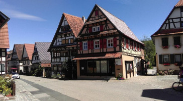 Gasthaus Zum Ochsen outside