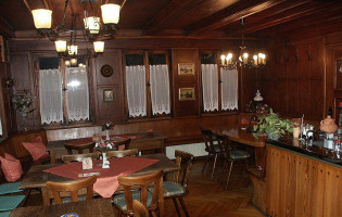 Gasthaus Rössle inside