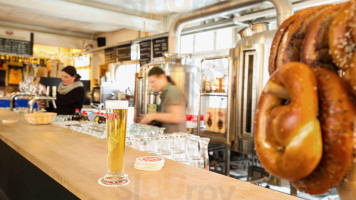 Oufi-brauerei food