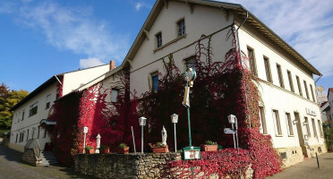 Pizzeria Ristorante Raffaele im Kronenhof outside