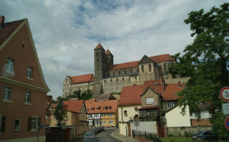 Hotel-Restaurant " Zum Schloss " outside