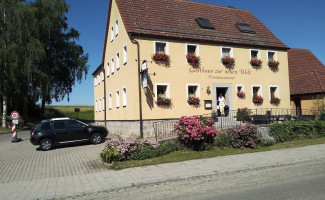 Gasthaus Pension Zur Neuen Welt outside