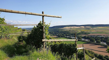 Winzerhütte Retzbach Am Benediktusberg Heckenwirtschaft outside