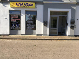 Pizza Pronto outside