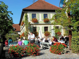 Brauerei Gasthof Sauer outside