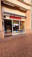 Serhat Döner Pizza outside