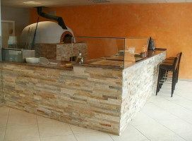 Pizza Calabria inside