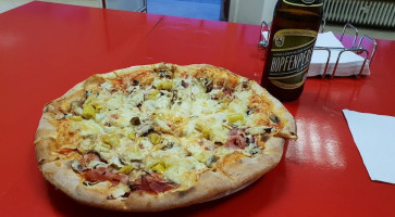 Pizza Calabria food