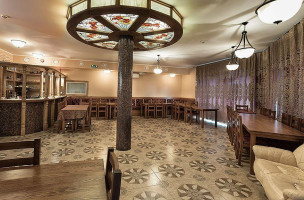 Restoran Aharon inside