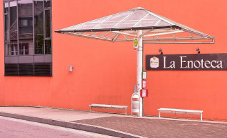 La Enoteca outside