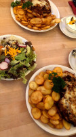 Vinum Valentin food