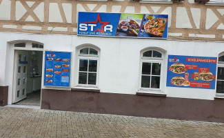 Star Kebap- Und Pizzahaus outside