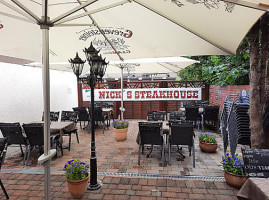 Nick's Steakhouse outside