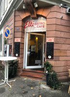 Elti Bistro outside