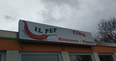 Il Peperoncino outside