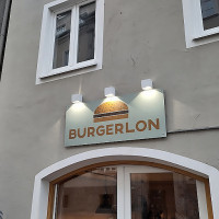 Burgerlon outside